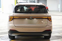 2025 MG MGS5 EV Essence 49