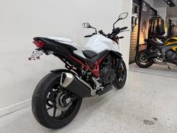 2023 Honda CB750 (HORNET) White