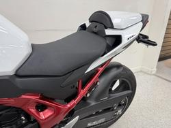 2023 Honda CB750 (HORNET) White