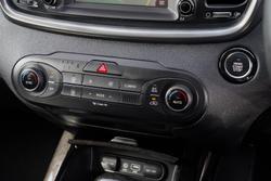 2016 Kia Sorento SLi