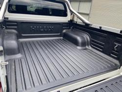 2022 Toyota Hilux SR5