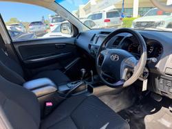 2014 Toyota Hilux SR KUN26R MY14 4X4 Dual Range Glacier White