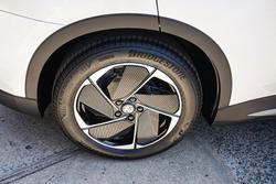 2025 MG MGS5 EV Essence 49