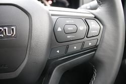 2025 Isuzu MU-X LS-T
