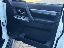 2020 Mitsubishi Pajero GLS