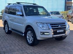 2020 Mitsubishi Pajero GLS