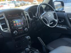 2020 Mitsubishi Pajero GLS