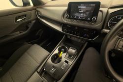 2025 Nissan X-TRAIL ST