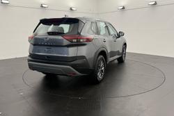 2025 Nissan X-TRAIL ST