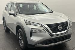 2025 Nissan X-TRAIL ST