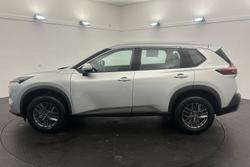 2025 Nissan X-TRAIL ST