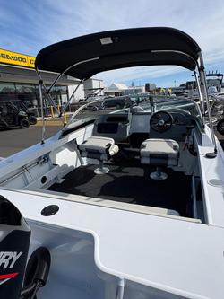 2026 QUINTREX 430 Fishabout