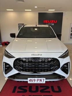 2026 Isuzu MU-X X-TERRAIN