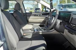 2024 Kia Carnival S
