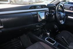 2016 Toyota Hilux SR5