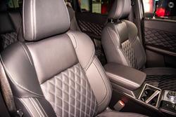 2025 Mitsubishi Outlander PHEV Exceed ZM MY24 AWD Black Diamond