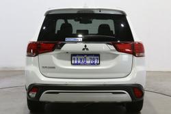 2021 Mitsubishi Outlander LS