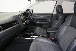 2021 Mitsubishi Outlander LS