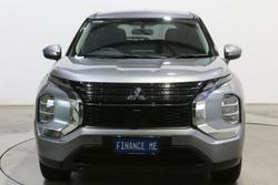 2023 Mitsubishi Outlander ES