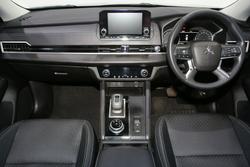 2023 Mitsubishi Outlander ES