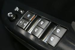 2021 Toyota Hilux SR5