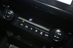 2021 Toyota Hilux SR5