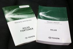 2021 Toyota Hilux SR5