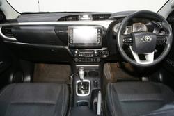 2021 Toyota Hilux SR5