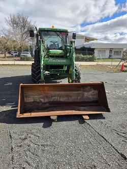 1995 John Deere 6400