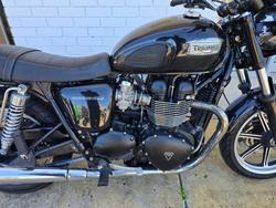2014 Triumph BONNEVILLE Green