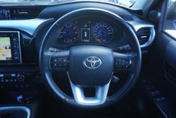 2018 Toyota Hilux SR5