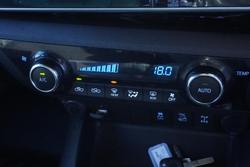 2018 Toyota Hilux SR5