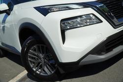 2024 Nissan X-TRAIL ST