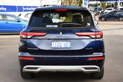 2022 Mitsubishi Outlander Exceed