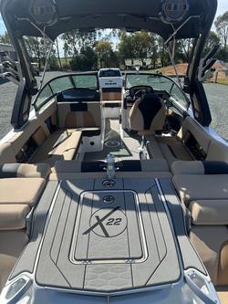 2022 MasterCraft X22