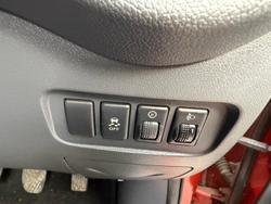 2013 Renault Koleos Expression H45 PHASE II Cayenne Orange