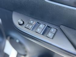 2025 Toyota Hilux SR