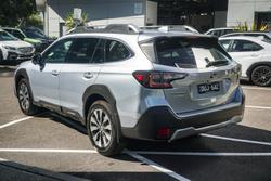 2025 Subaru Outback AWD Touring