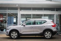2025 Volvo XC40 Plus B4