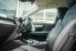 2025 Volvo XC40 Plus B4