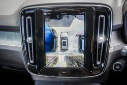 2025 Volvo XC40 Plus B4