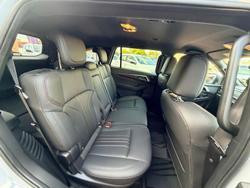 2025 Isuzu MU-X X-TERRAIN