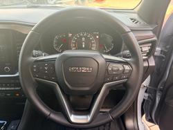 2025 Isuzu MU-X X-TERRAIN