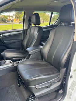 2017 Holden Trailblazer LTZ RG MY17 4X4 Dual Range Summit White