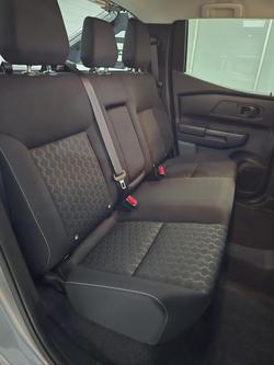2026 Nissan Navara ST