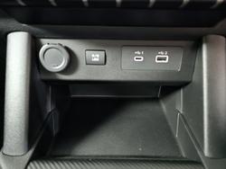 2026 Nissan Navara ST