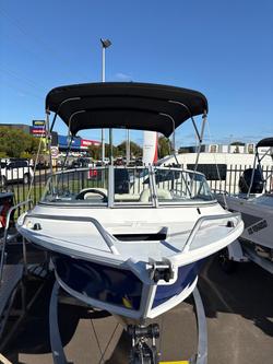 2025 QUINTREX 481 Fishabout