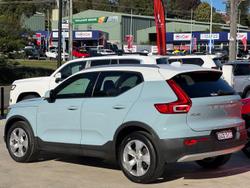 2018 Volvo XC40 T4 Momentum