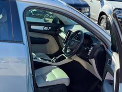 2018 Volvo XC40 T4 Momentum