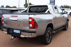 2021 Toyota Hilux SR5